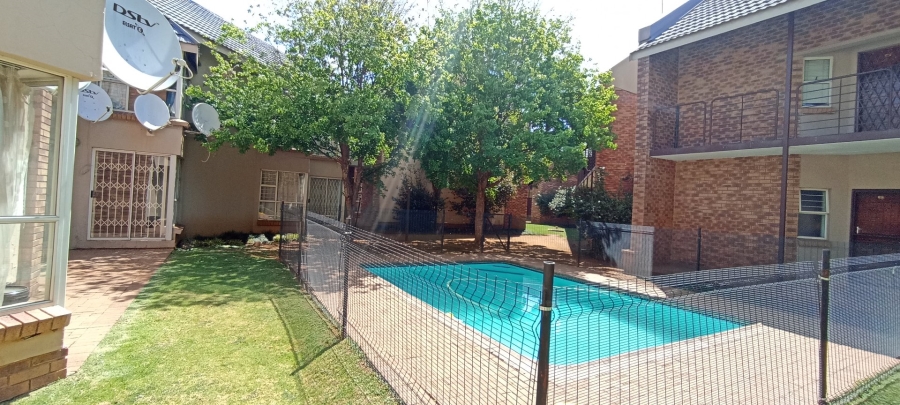 2 Bedroom Property for Sale in Dassie Rand North West